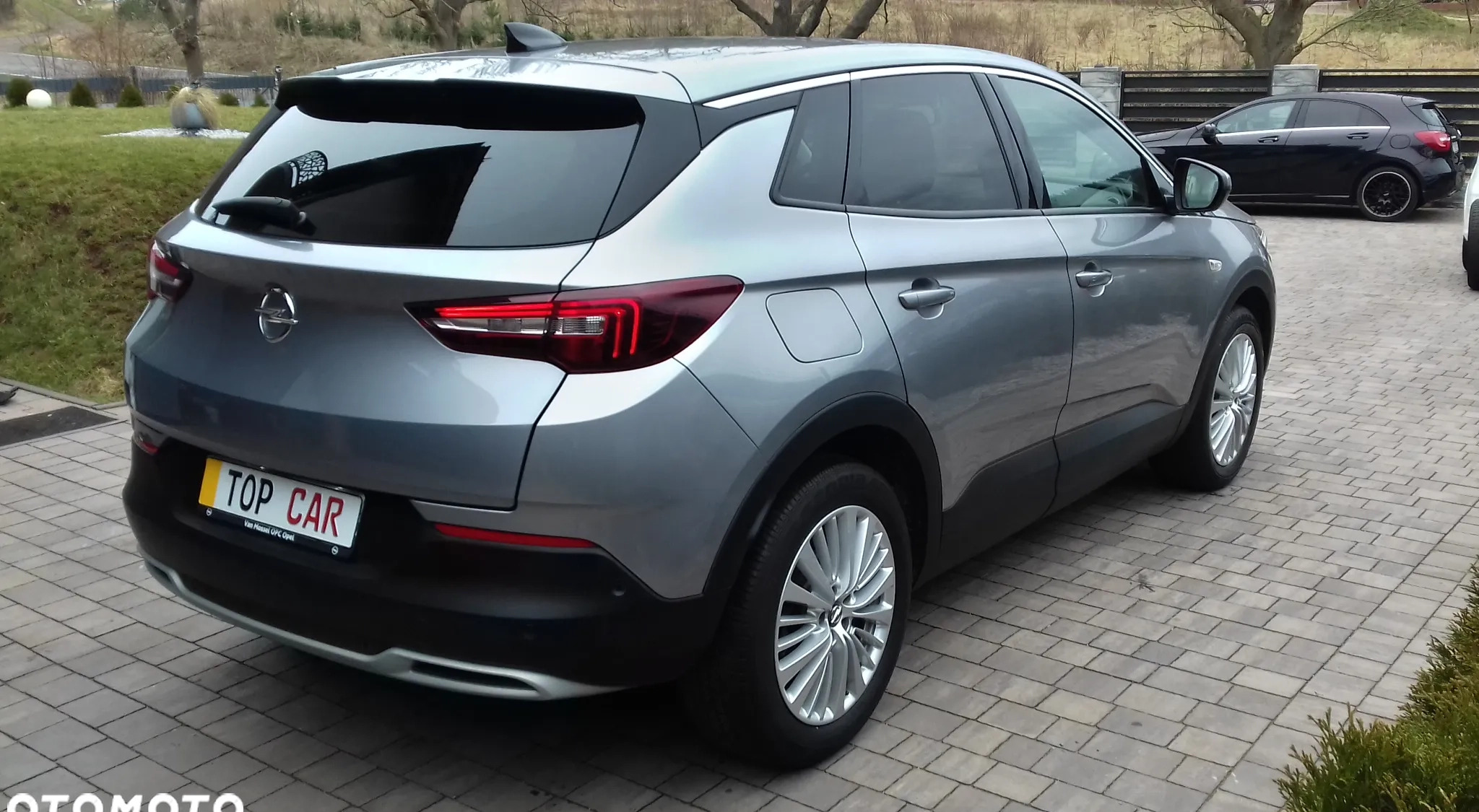 Opel Grandland X cena 65990 przebieg: 188000, rok produkcji 2020 z Wałbrzych małe 379